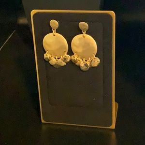 Gold tone fashion earrings